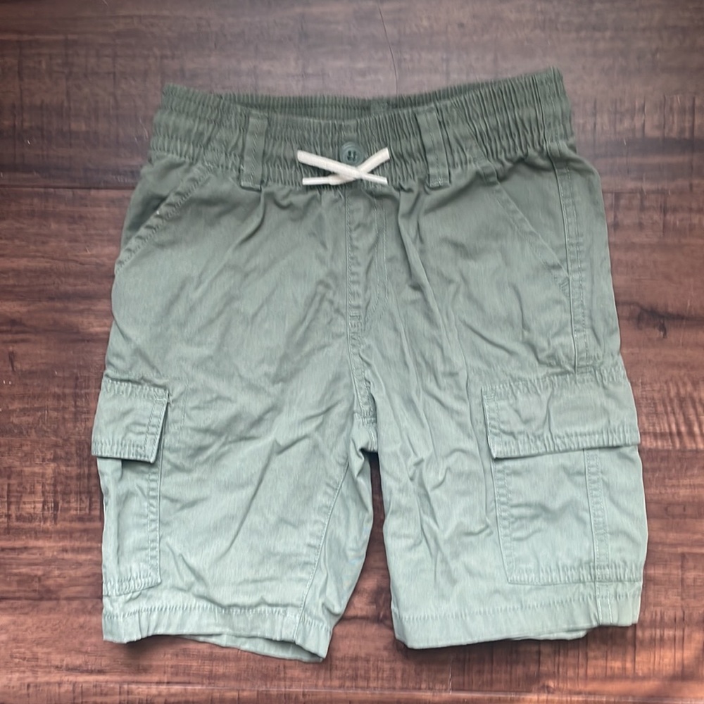 Sz 6 Childrens Place Cargo shorts